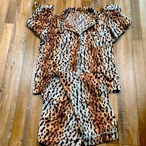 BEDHEAD soft leopard print with powder blue piping